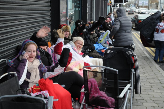 Garth Brooks fans queuing on William Street this Thursday
