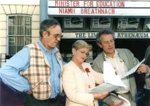 Editor James McMahon with Minister for Education Niamh Breathnach launching If Walls could Talk!, and producer Seamie Flynn. 1997 publication and Internet press 