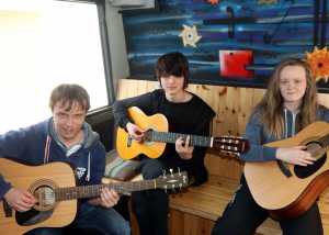 Music Generation Workshops Cian McGuire, Adam McNamara and Beth Broderick, showing how its done at the Music Generation Workshops. Picture Brendan Gleeson