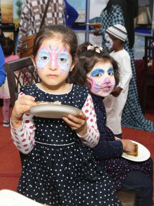 Yasmin and Ruhida Nazari.