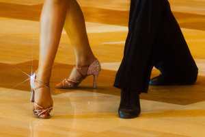 ballroom-dance-feet