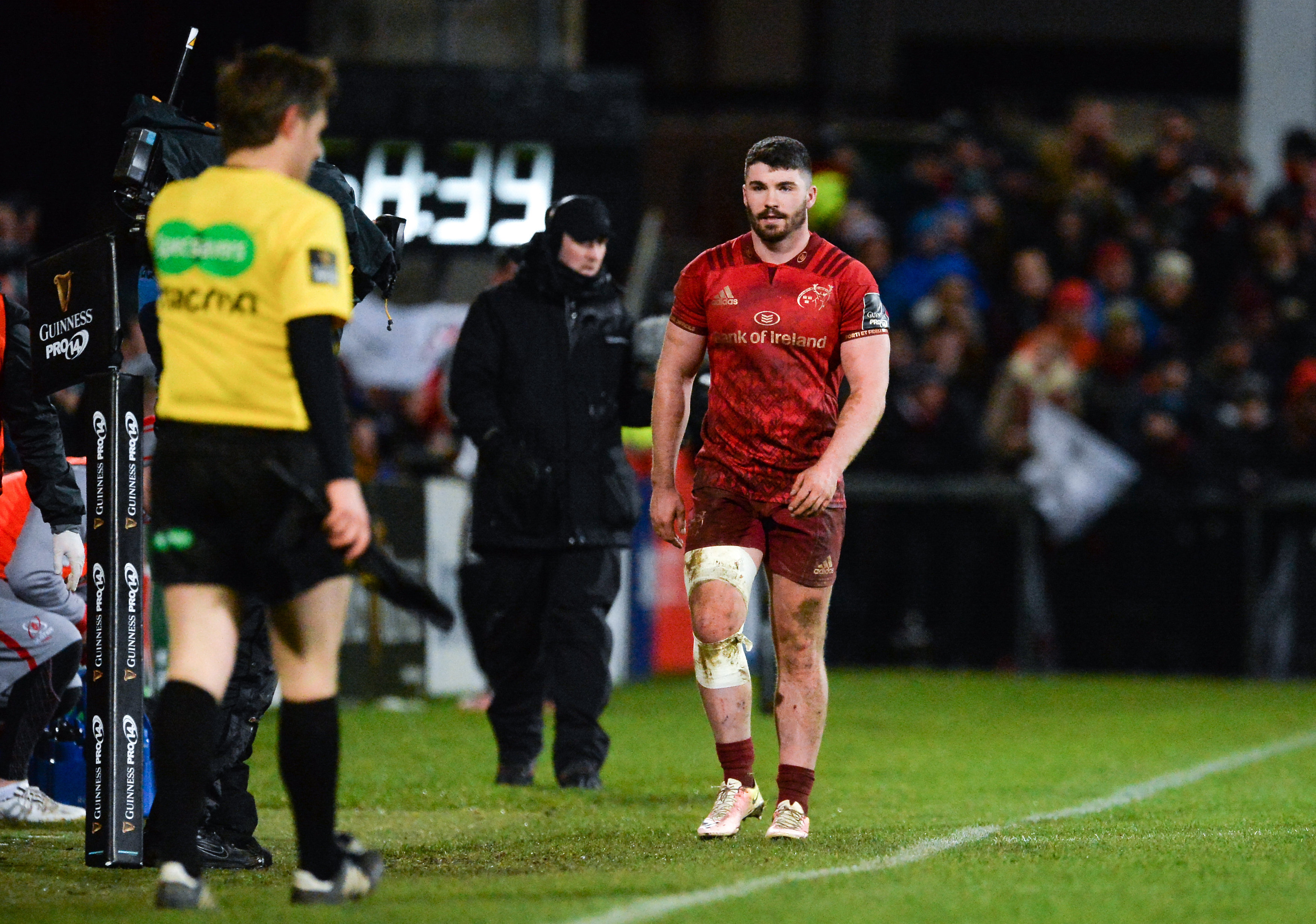 Fourteen man Munster lose game of two halves to Ulster in Pro14