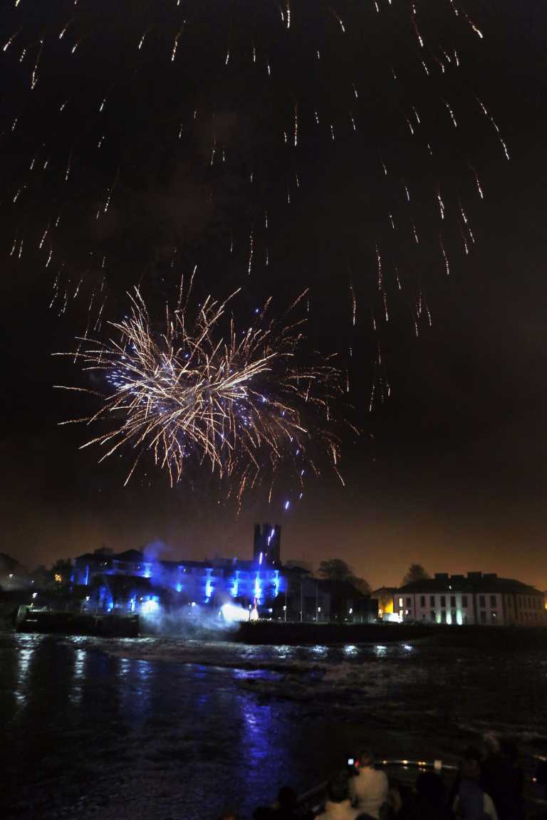 Castle revamp hit by rubbish