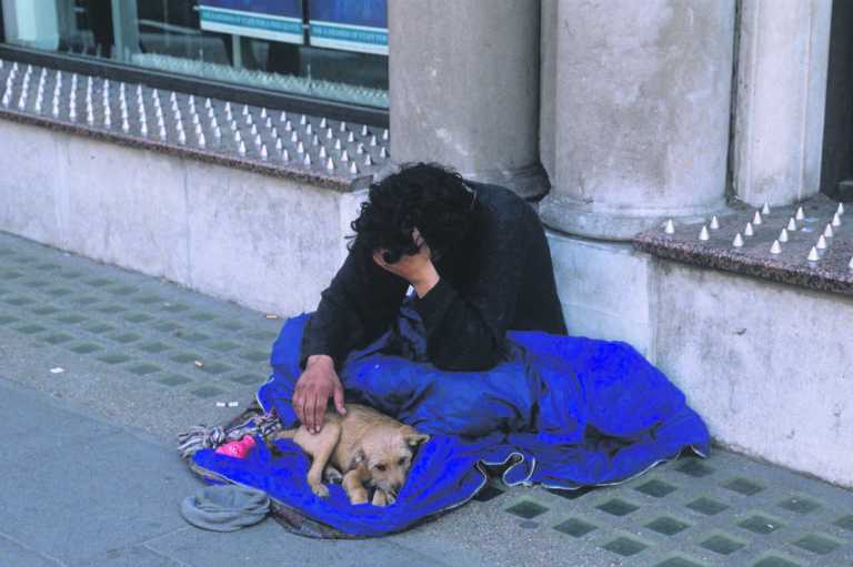 Simon steps up to save tenants