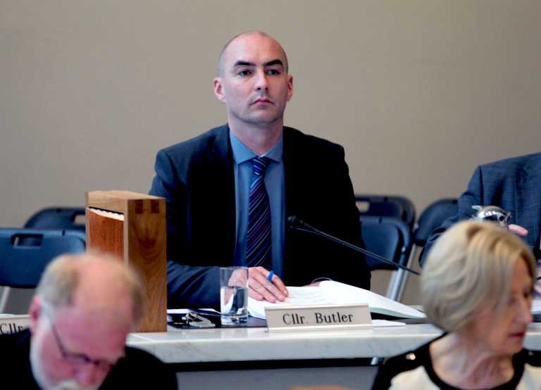 Council to look at reasons behind city business closures