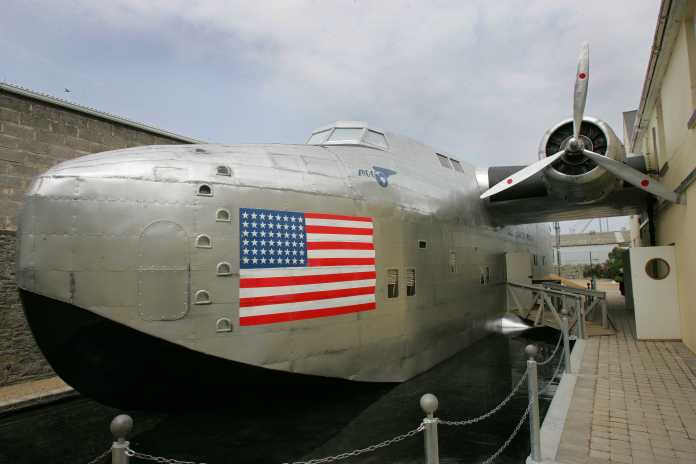 Former Pan Am Workers to Reunite in Foynes