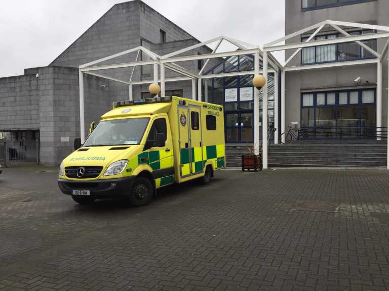 Man hospitalised after Limerick courtroom fall