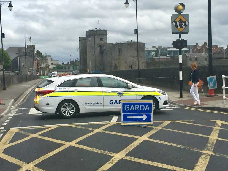 #BREAKING Grenande found submerged at Thomond Bridge