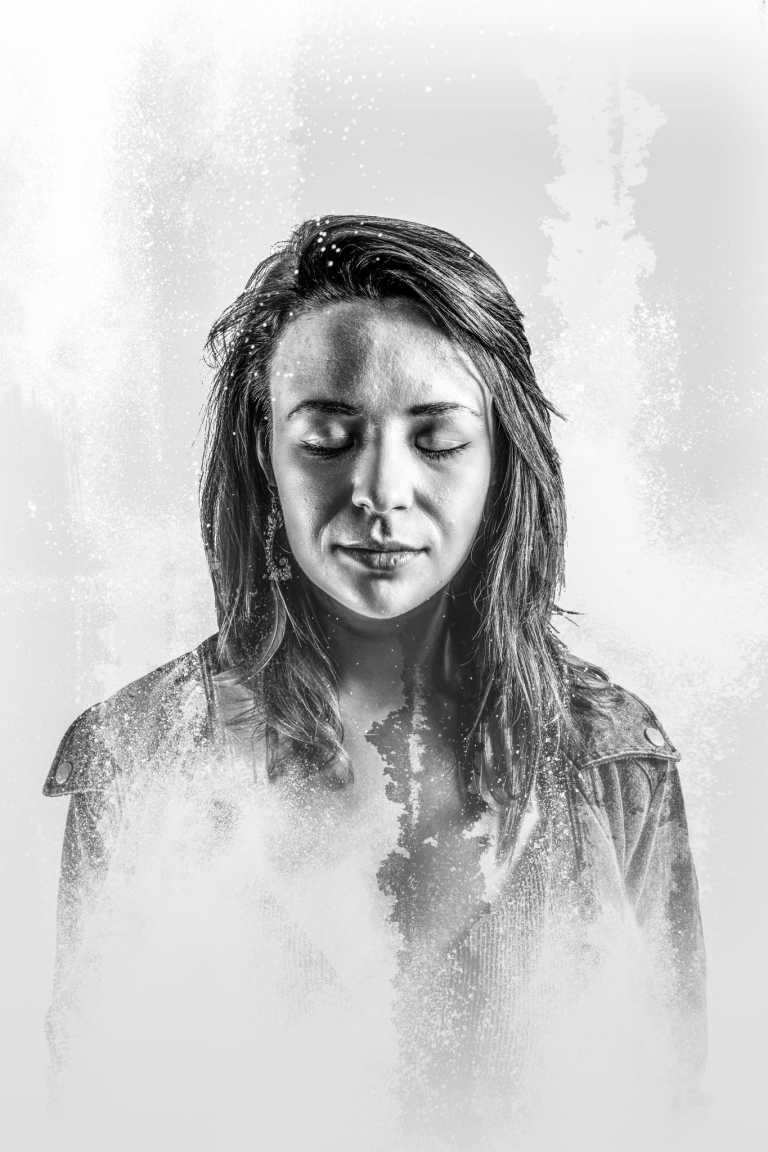 #ClosedBook – New video from Emma Langford