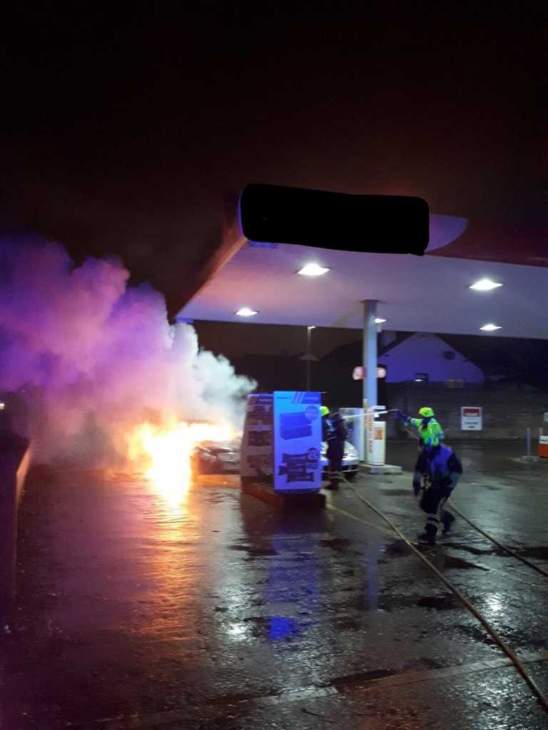 #BREAKING Disaster at Limerick petrol station averted after car blaze