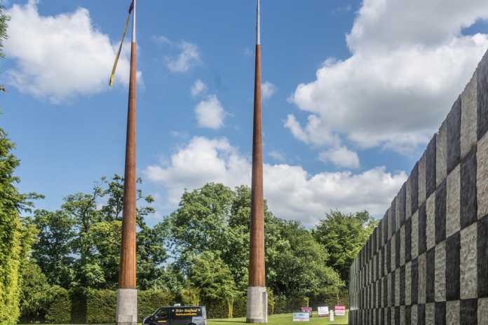 UL flagpoles