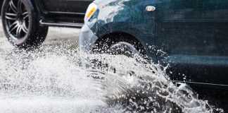 road flooding, aquaplaning, flooded road