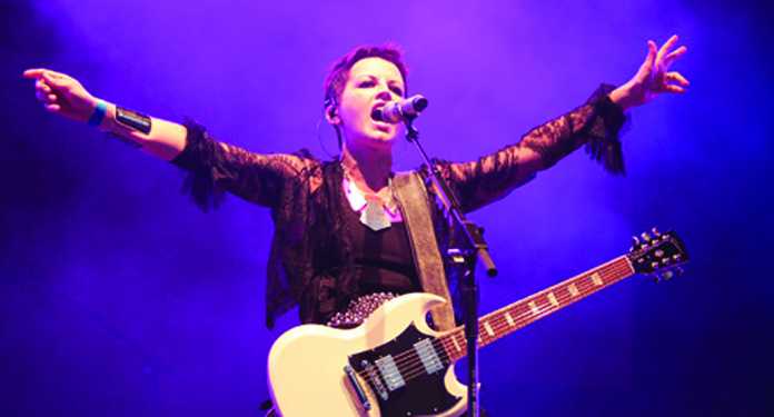 Dolores O'Riordan5