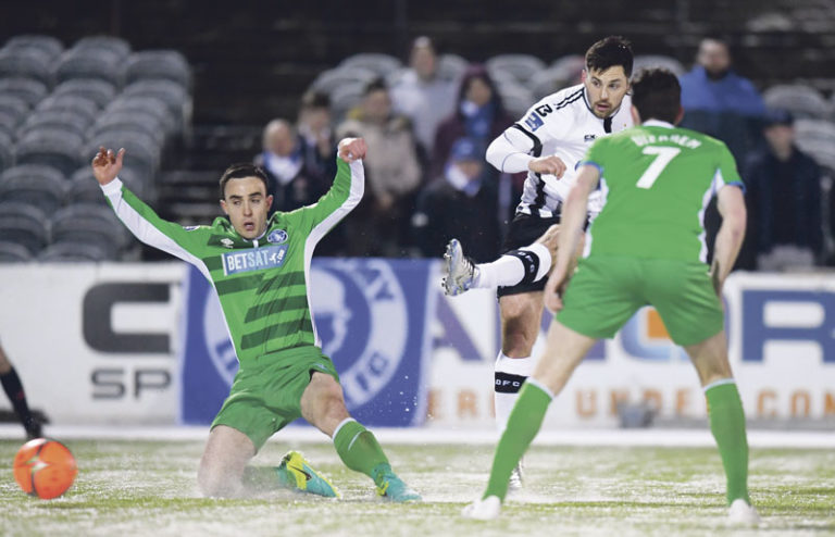 Deadly Dundalk put eight past Limerick