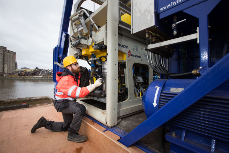 University of Limerick unveil unique underwater robot