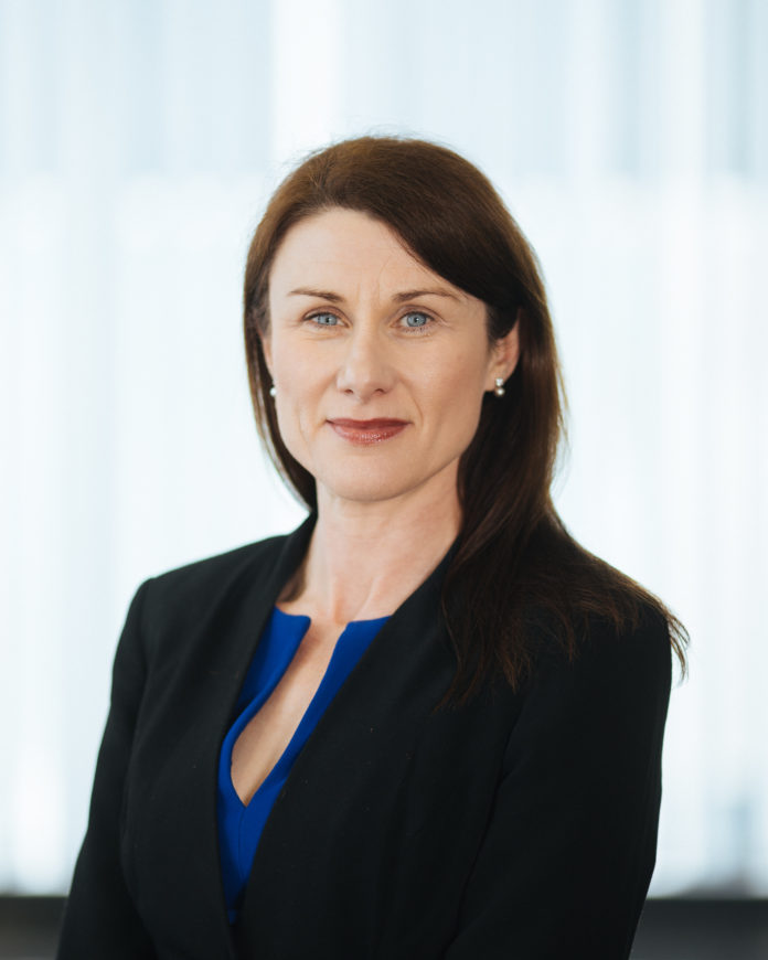 Shannon group EXEC COL 054