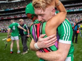 Cian Lynch’s hilarious reaction to photograph with his mother - Limerick Post Newspaper