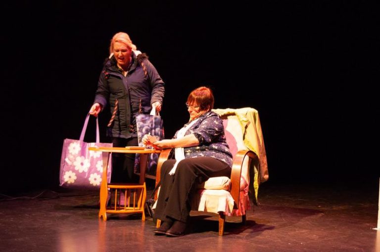 Review of Limerick premiere, Bingo!