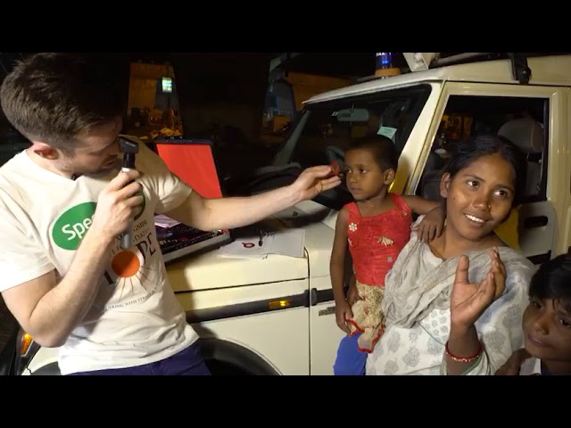 Sinead’s volunteers bring vision of hope to India