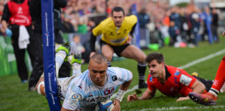 Simon Zebo of Racing 92 goes over for his side's second try despite the tackle of Louis Ludik of Ulster during the Heineken Champions Cup Pool 4 Round 5 match between Ulster and Racing 92 at the Kingspan Stadium in Belfast, Co. Antrim. Photo by Oliver McVeigh/Sportsfile