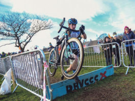 Lucy O'Donnell competing in the national cyclocross championships. Photo: Sean Rowe