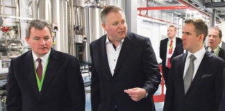 Regeneron Vice President and Limerick Site Head Niall O'Leary (centre) with Senator Kieran OÕDonnell (left) and IDA chief executive Martin Shanahan at the Raheen facility. Photo: Sean Curtin