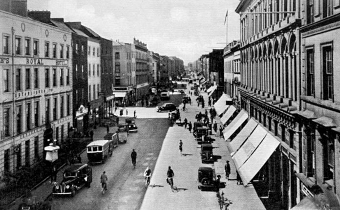 Awnings were very much part of the streetscape on O’Connell Street in Limerick City during the early Twentieth Century.