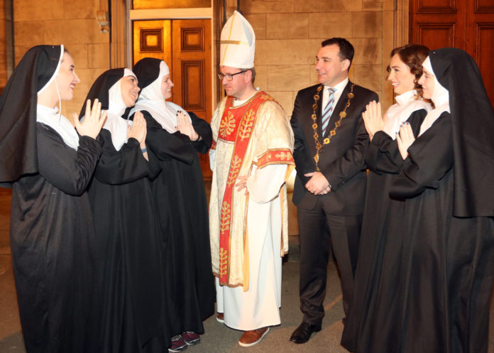 Hannah Doogan, Alison Kearney, Dani O'Farrell, Brian Henry, Mayor James Collins, Kate McBreaty and Hilary Phayer, at the Launch of Limerick Musical Society who Presents Sister Act which takes place on 21th-23th March next in the University of Limerick Concert Hall Picture brendan Gleeson