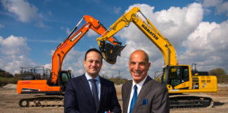 Pictured are Taoiseach Leo Varadkar and Edwards Lifesciences CEO Mike Mussallem with a model heart. Picture by Diarmuid Greene