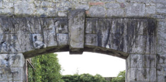 Council Conservation Officer Tom Cassidy, Gas Networks Design Manager Declan Burke, Architectural Consultant Alison Mulqueen and Jimmy O’Donnell of the Limerick Civic Trust at the removal of the archway from the former Gasworks site.