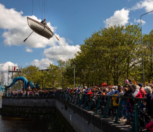 05/05/2019 REPRO FREE Jym Daly, Fidget Feet Aerial Dance performs at Riverfest Limerick. The banks of the Shannon was the epi-centre of the first major national festival of the year as thousands attended events that celebrate the city and it's prized asset, its waterway. Pic Sean Curtin True Media.