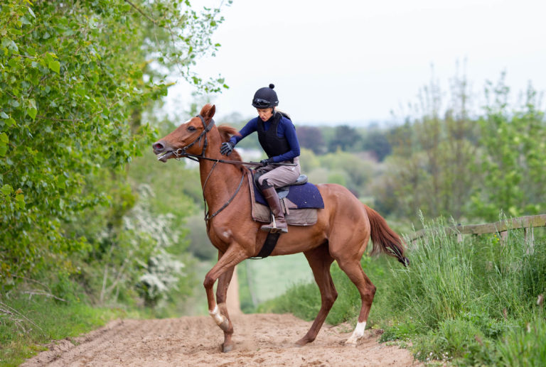 Niamh to take part in Corinthian Challenge Series