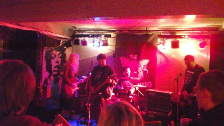 Theme Tune Boy returns