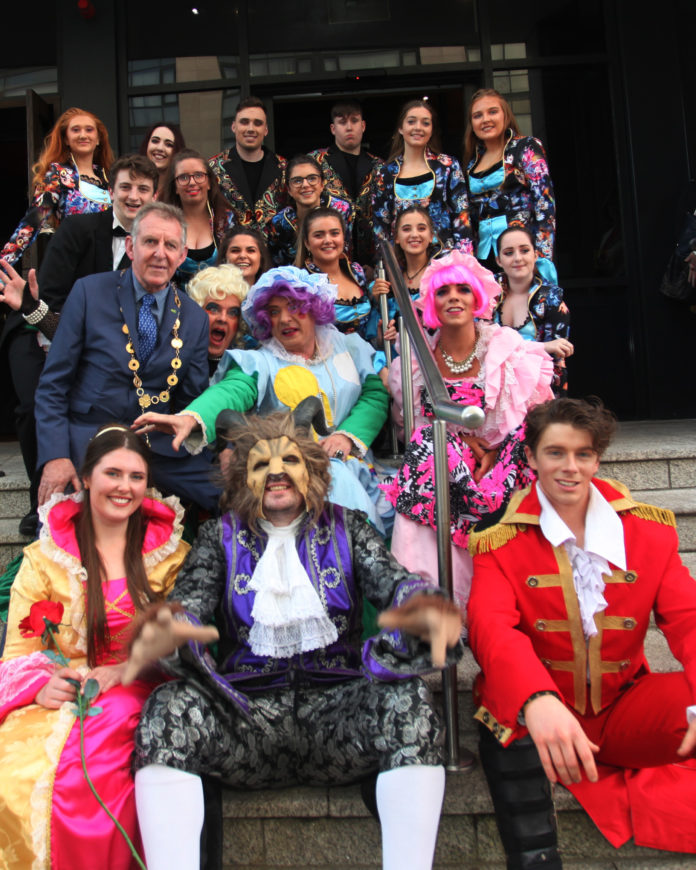 A Beauty and the Beast 2019 Lime Tree12