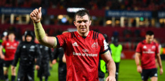 Peter O'Mahony of Munster acknowledges supporters after the Heineken Champions Cup Pool 4 Round 3 match between Munster and Saracens at Thomond Park in Limerick. Photo by Brendan Moran/Sportsfile