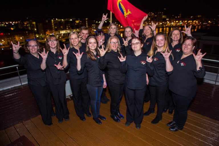 Some good signs from harmonising hands