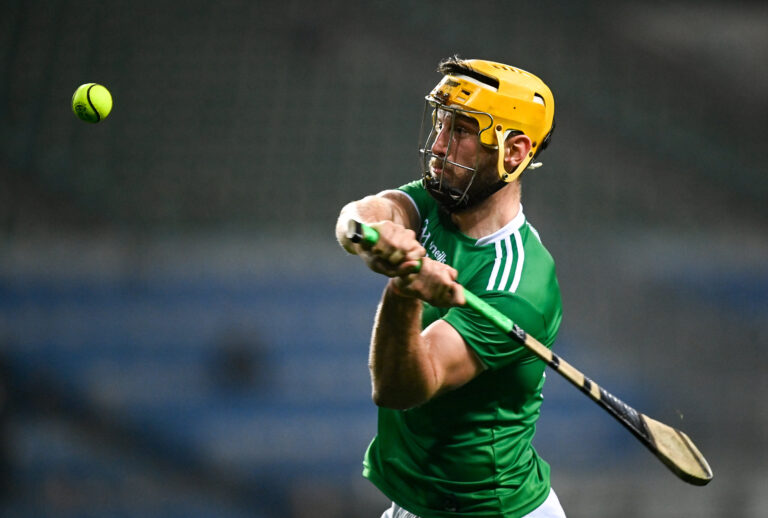 Limerick hurlers to deliver Christmas bonus