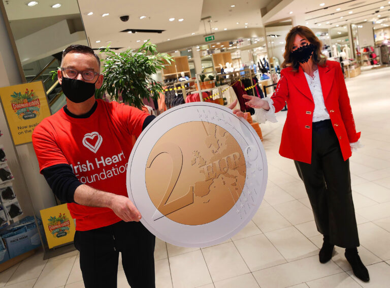 Courtney asks Limerick shoppers to support Irish Heart Foundation’s Valentine fundraising drive