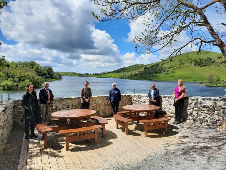 Minister Patrick O’ Donavon launches Virtual Tour of Lough Gur