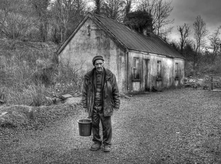 Vanishing Ireland podcast documenting interviews with people over 70’s, looking for volunteers to share their stories