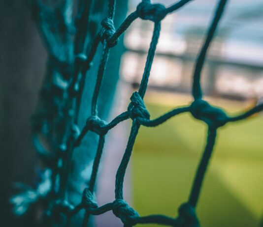 blue metal barbwire