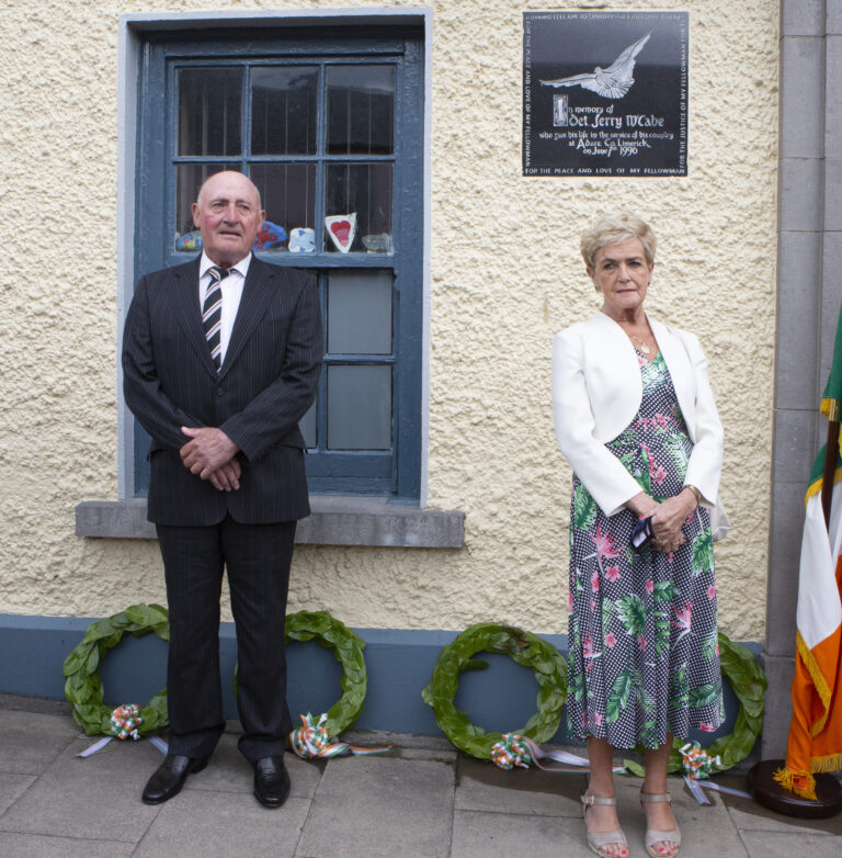 Widow of slain Detective Garda Jerry McCabe calls on gardai to redouble efforts in apprehending “fugitive” members of IRA gang that murdered her husband 25 years ago today