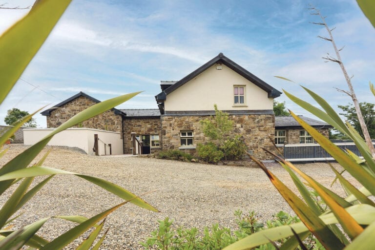 #OnTheMarket: Beautiful stone clad house at Sandy Land, Boher
