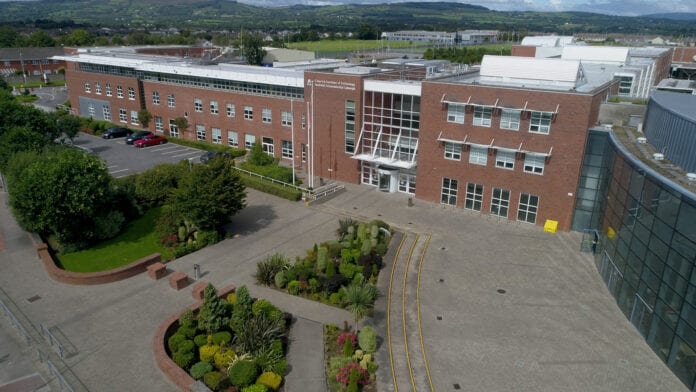 Moylish Campus LIT
