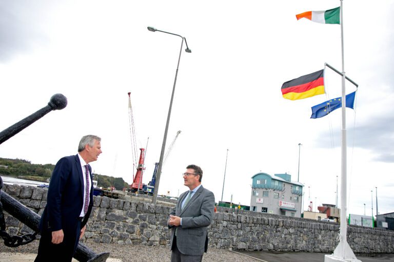 German Commissioner visits “incredible opportunity” at Shannon Estuary