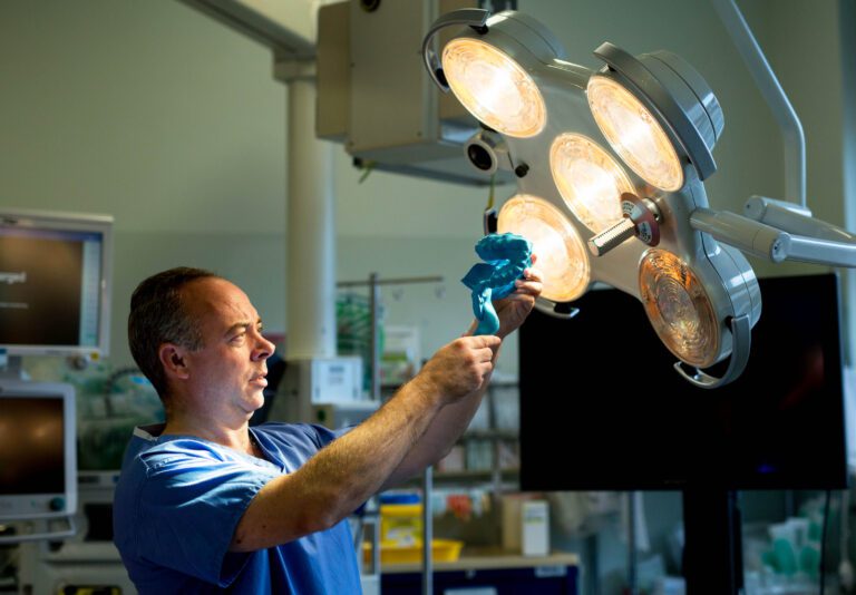 UL professor of surgery finds a new order in the abdomen