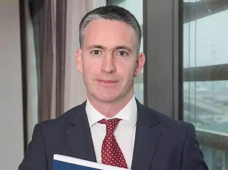 Fast-track work permits will benefit refugees