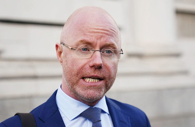Minister admits emergency department shutdowns in Mid West was not handled properly