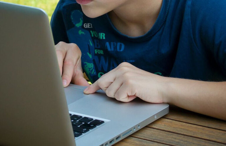 Webinar to teach parents about their childrens online safety