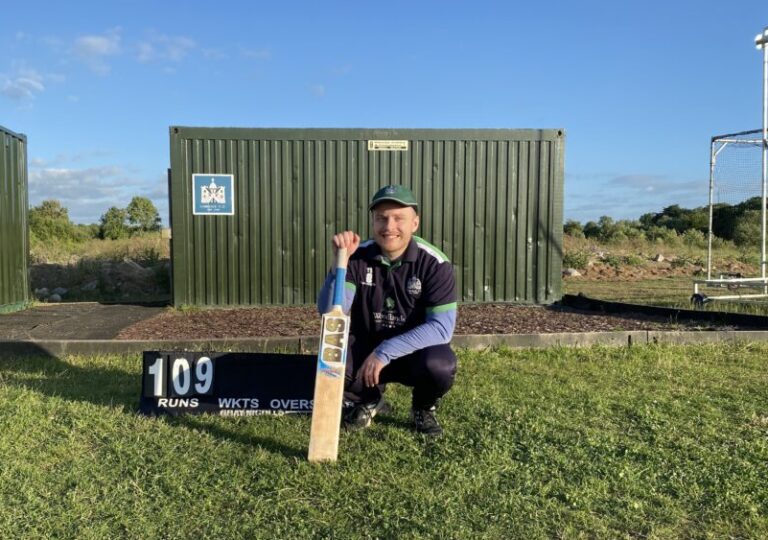 Last 16 exit for Limerick despite maiden century for Smithies